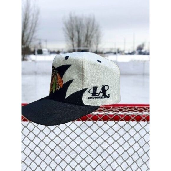 VINTAGE 90's Chicago Blackhawks LOGO ATHLETIC SHARKTOOTH SNAPBACK HAT NHL - Picture 2 of 3